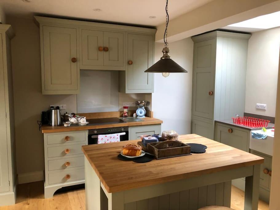 St Anthony'S, Bright Perkily Decorated 3 Bedroom House Ampleforth Eksteriør billede